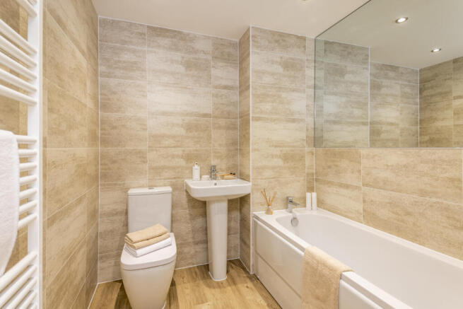 4 bed Detached for sale Image 9