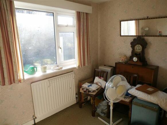 BEDROOM 3 (REAR)