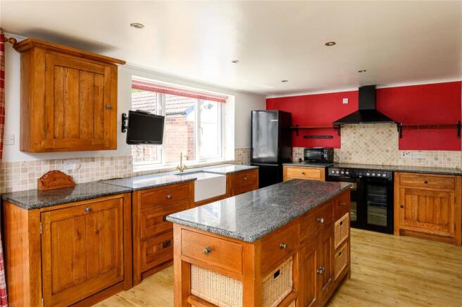 3 bed Detached for sale Image 7