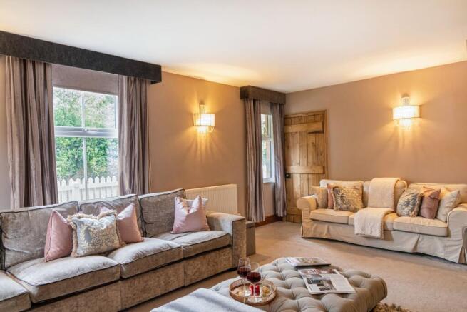 Large and sociable lounge