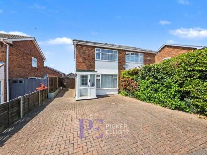 Dunblane Way, Hinckley, LE10