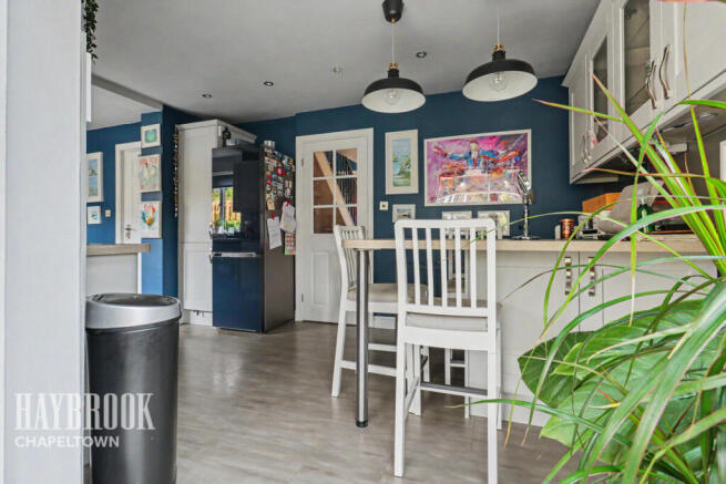 2 bed Semi-Detached for sale Image 9