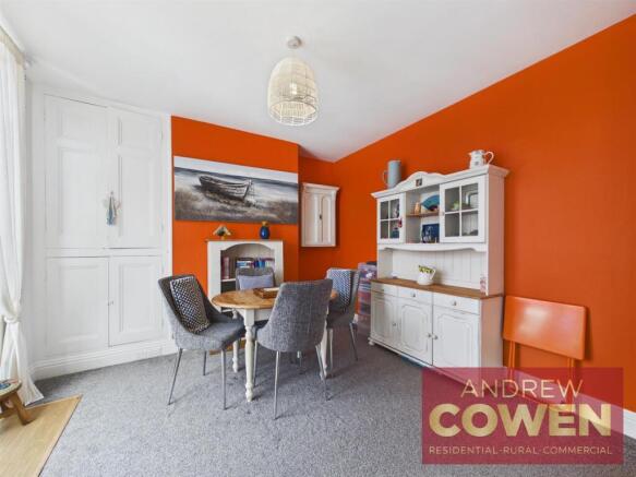 3 bed Terraced for sale Image 12