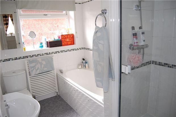 Bath/Shower Room