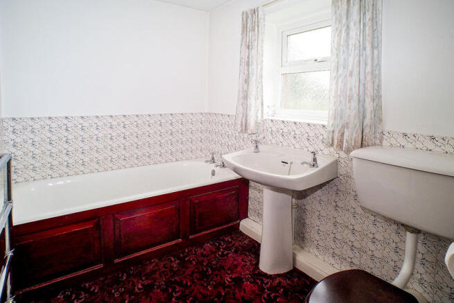 Family Bathroom/WC