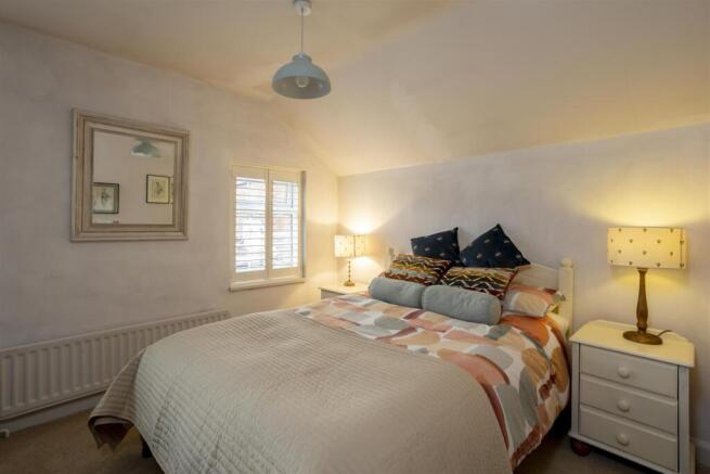 3 bed Detached for sale Image 8