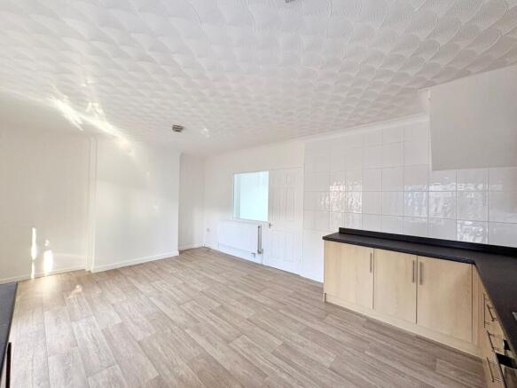 Deacon Crescent, New Rossington, DN11 photo 4
