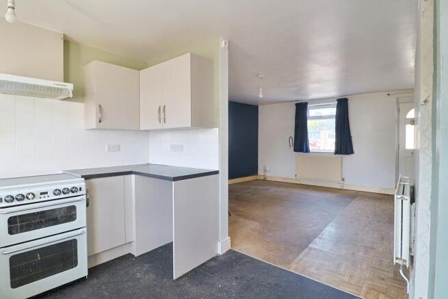 1A Windsor Close, Bovington, Wareham, Dorset BH20 6HZ