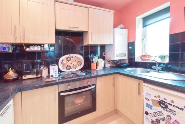 2 bed Apartment for sale Image 5