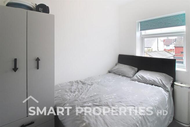 3 bed House to rent Image 12
