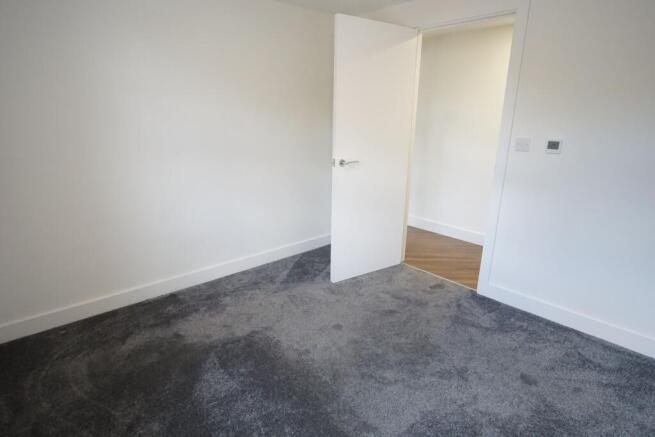 2 bed Apartment to rent Image 7