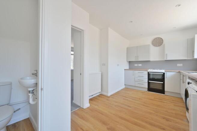 Oxhey Drive, Watford, WD19 photo 4
