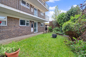 8, Burwood Court, Chelmsford CM2 0TW