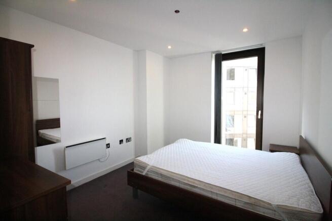2 bed Apartment to rent Image 7