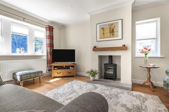 3 bed Semi-Detached for sale Image 4
