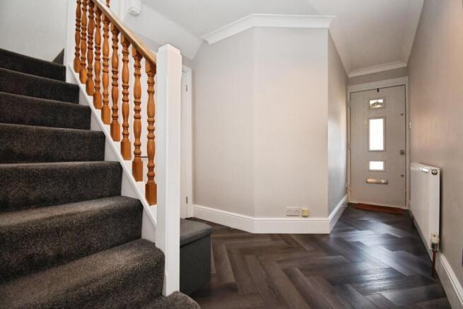 4 bed Detached for sale Image 6