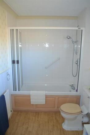 Family bathroom