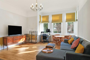 Flat 2, 39, Bycullah Road, Enfield EN2 8EU