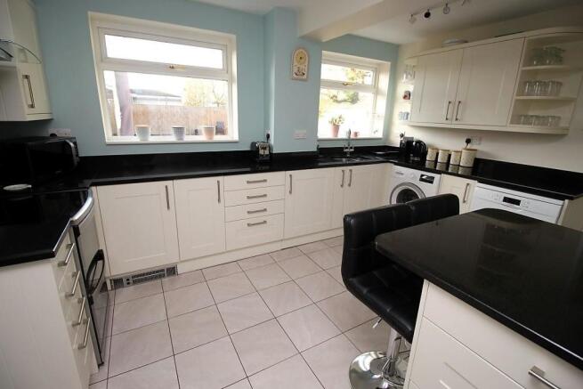 Kitchen / Breakfast Room
