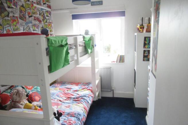 BEDROOM 2