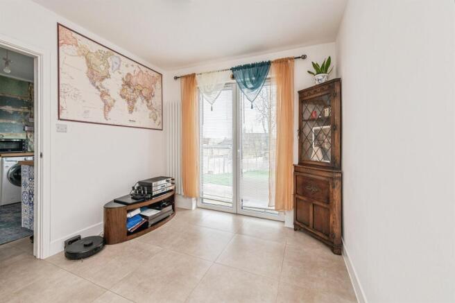 2 bed Semi-Detached for sale Image 4