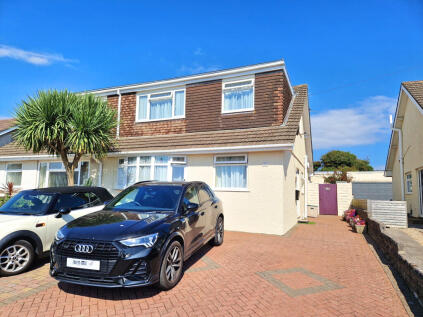 West Park Drive, Porthcawl, CF36 3RG