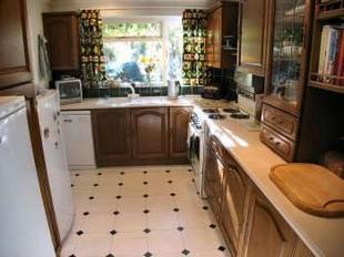 KITCHEN 14'9 x 8'4