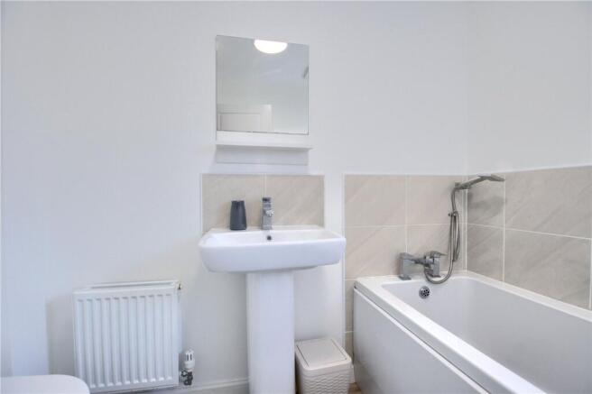 3 bed Terraced for sale Image 12