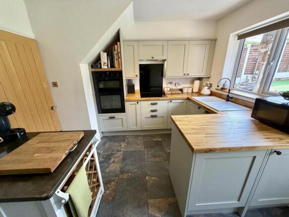 Bramleys Estate Agents - Hopton Drive - Mirfield (