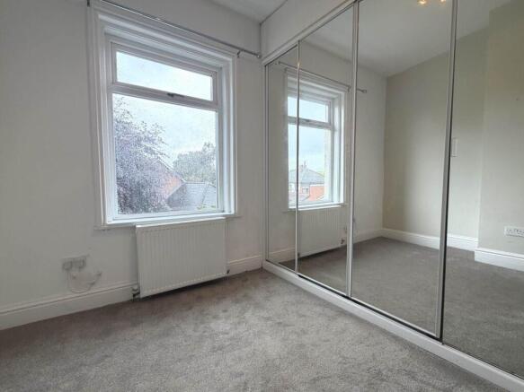 2 bed Terraced for sale Image 10