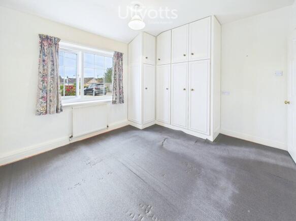 2 bed Semi-Detached Bungalow for sale Image 12