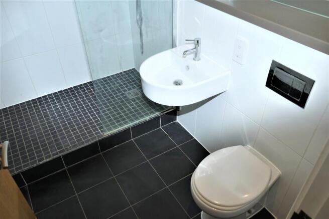 2 bed Flat to rent Image 7
