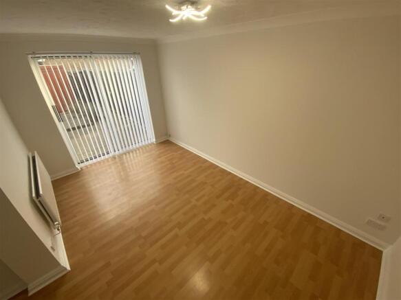 43 Rushton Grove 5.JPG