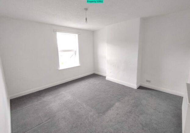 3 bed Terraced to rent Image 7