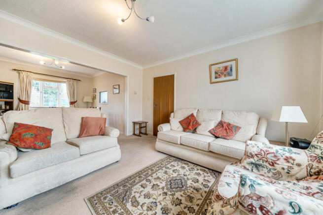 1433355-17-69cbad...