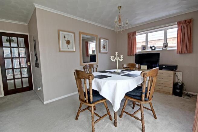 Lounge/Diner
