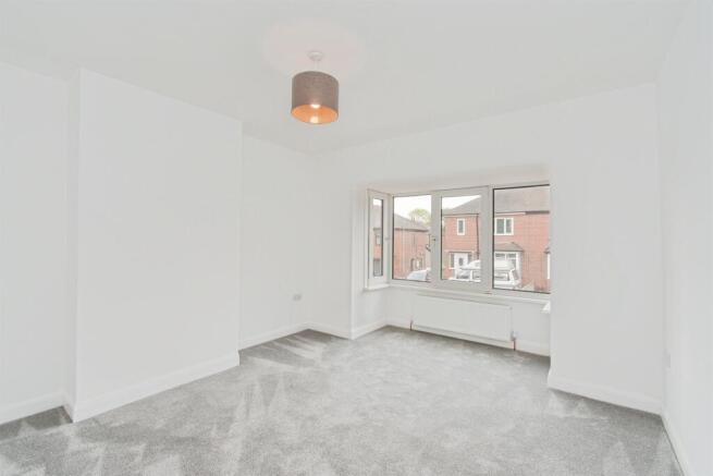 3 bed Semi-Detached for sale Image 6