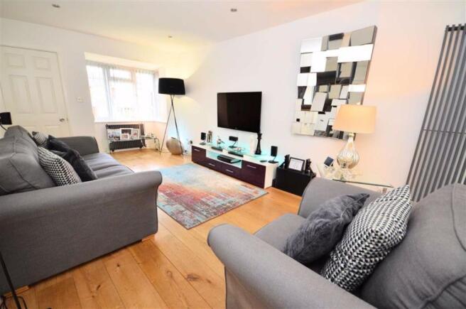 Living/Dining Room & Open Plan Kitchen