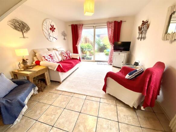 LIVING ROOM/KITCHEN