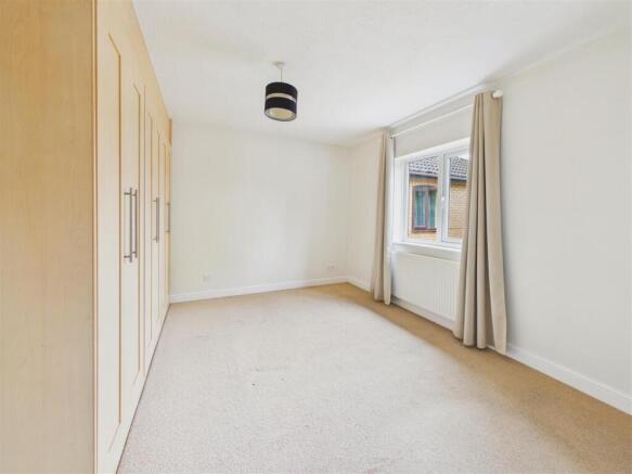 2 bed Terraced for sale Image 6