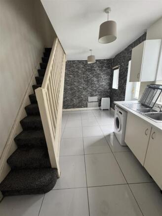 Ground Floor Flat with Garden
