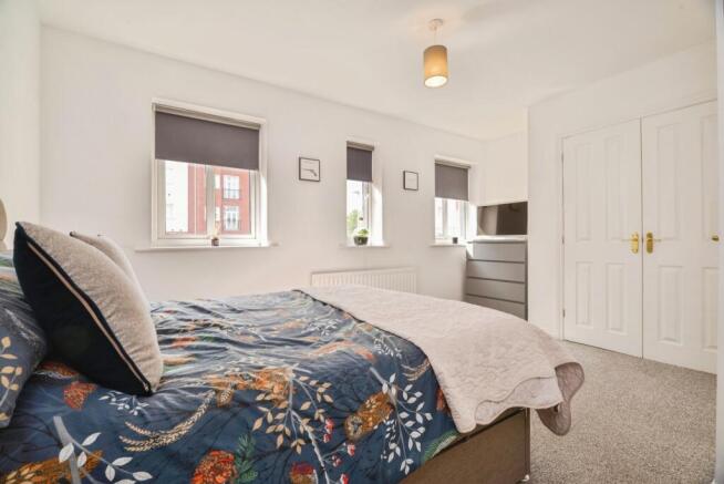 3 bed Terraced for sale Image 9