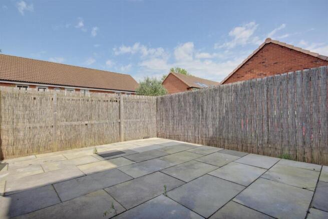 3 bed Town House for sale Image 11