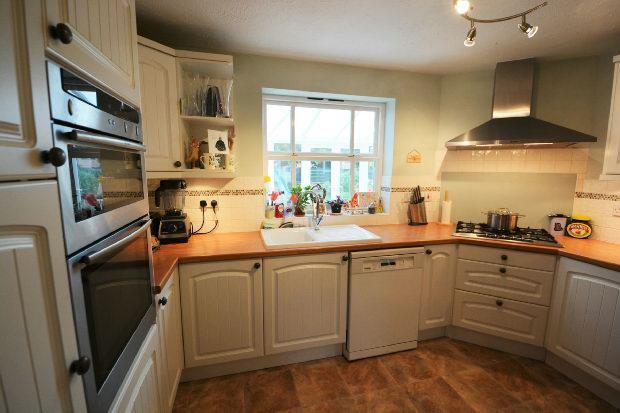 Kitchen/Breakfast Ro