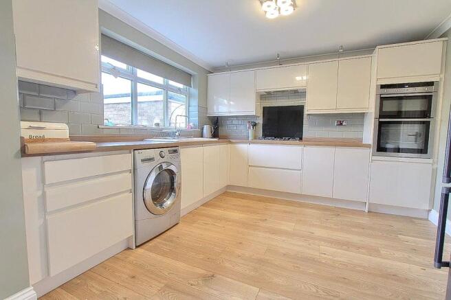 Picture No. 04