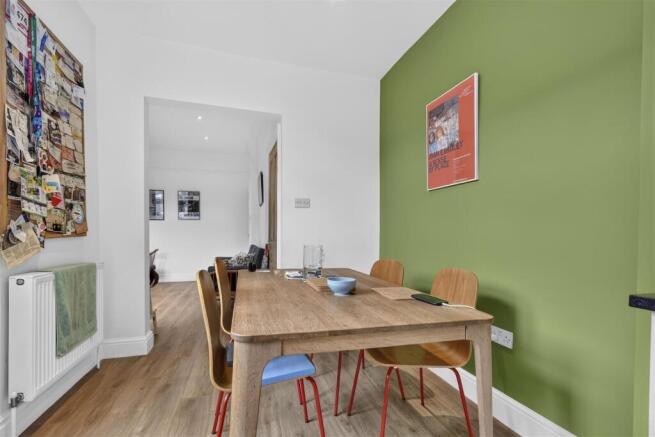 4 bed Terraced for sale Image 8