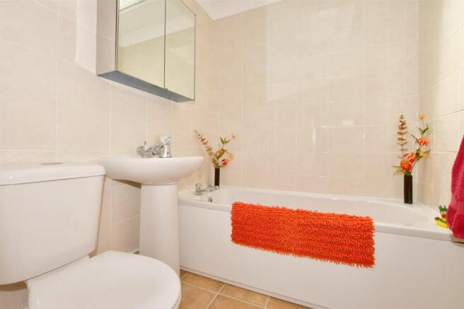 En-Suite Bathroom