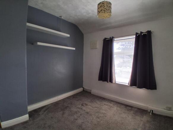 2 bed Terraced for sale Image 8