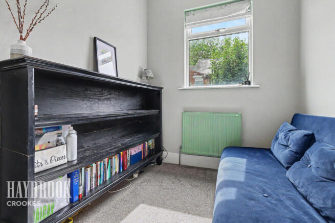 3 bed Terraced for sale Image 10