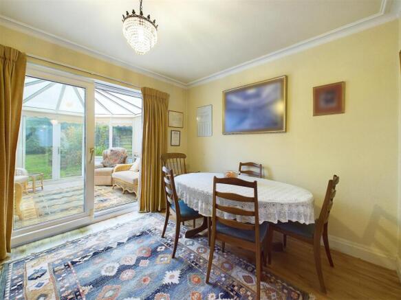 3 bed Detached to rent Image 6